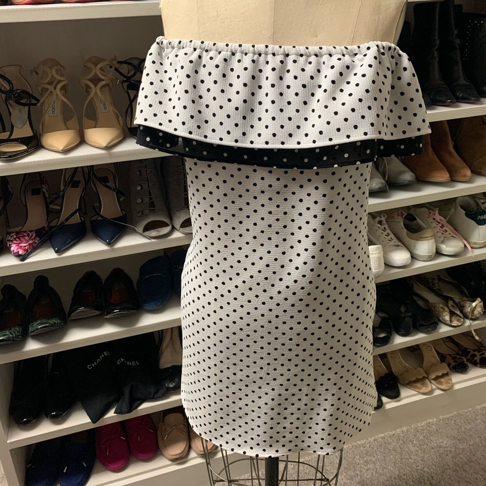 Zara dress fully lined with pockets!